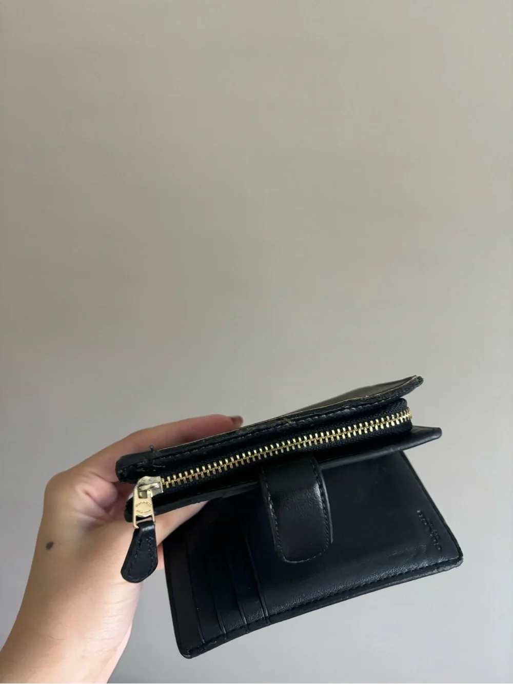 Coach Signature Medium Corner Zip Wallet